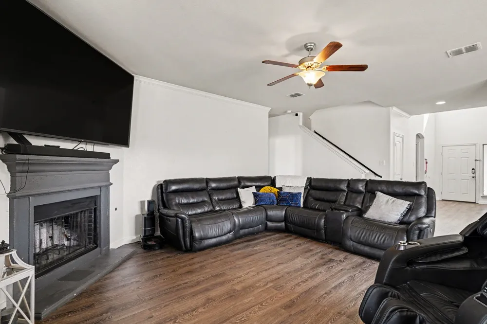 919 Keel Line Court Crowley, TX 76036