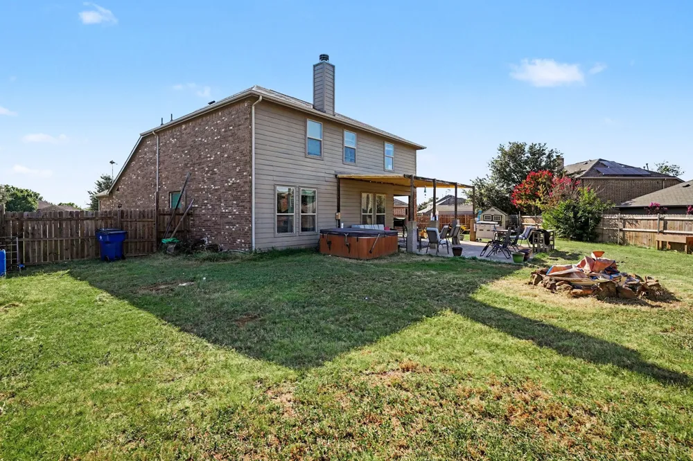 919 Keel Line Court Crowley, TX 76036