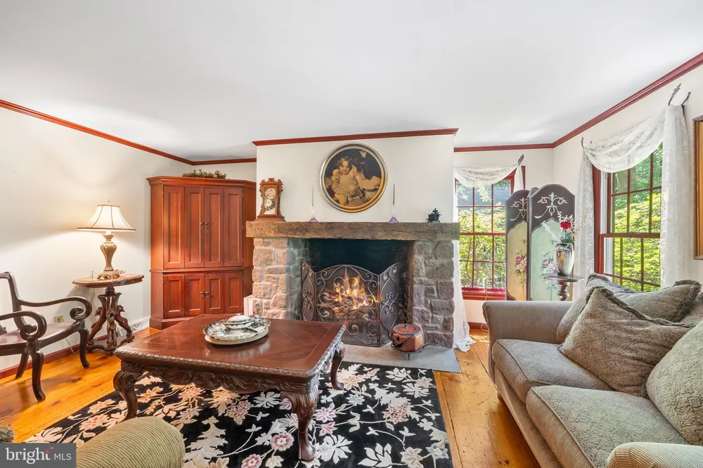 5839 PRIVATE ROAD Doylestown, PA 18902