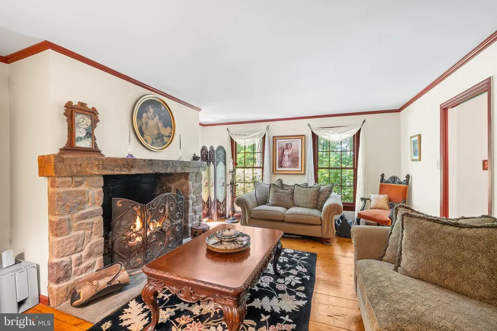 5839 PRIVATE ROAD Doylestown, PA 18902