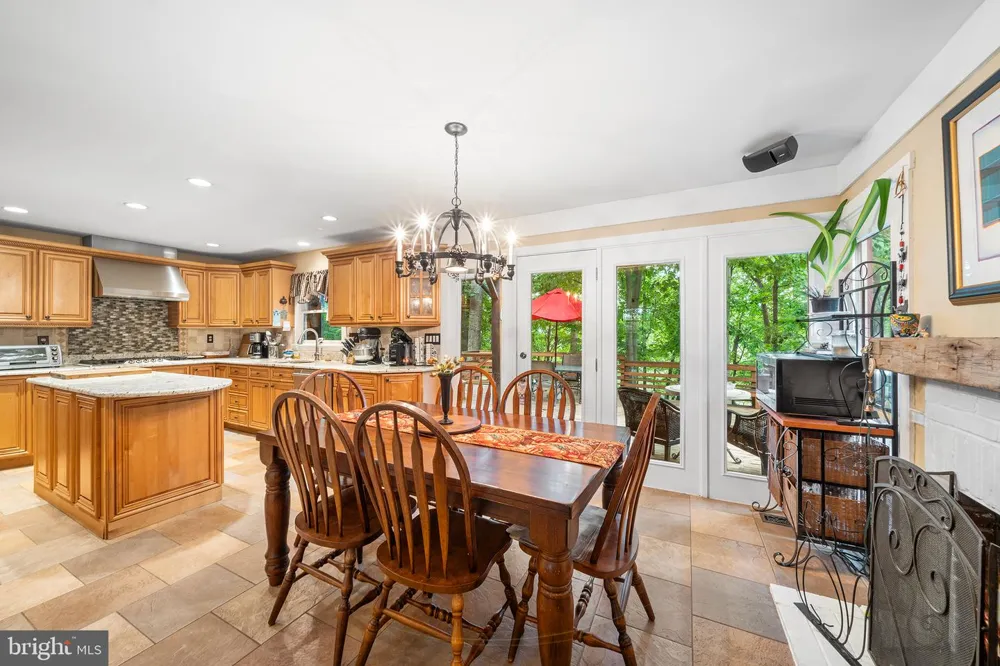 5839 PRIVATE ROAD Doylestown, PA 18902