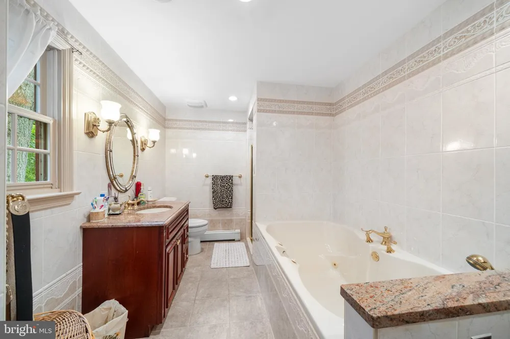 5839 PRIVATE ROAD Doylestown, PA 18902