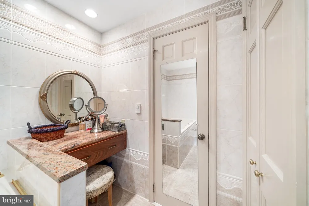 5839 PRIVATE ROAD Doylestown, PA 18902