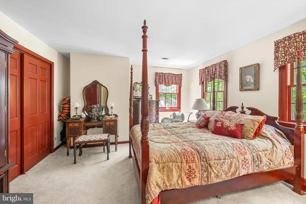 5839 PRIVATE ROAD Doylestown, PA 18902