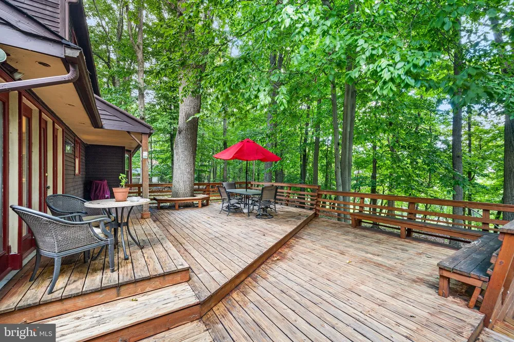 5839 PRIVATE ROAD Doylestown, PA 18902