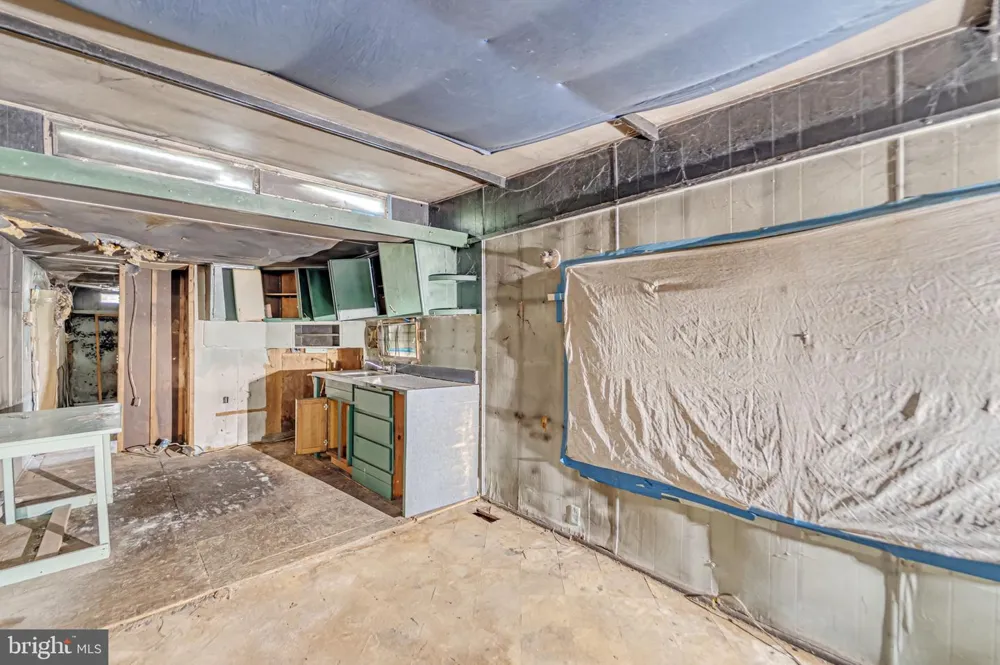 411 CHERRY ROAD Millville, NJ 08332