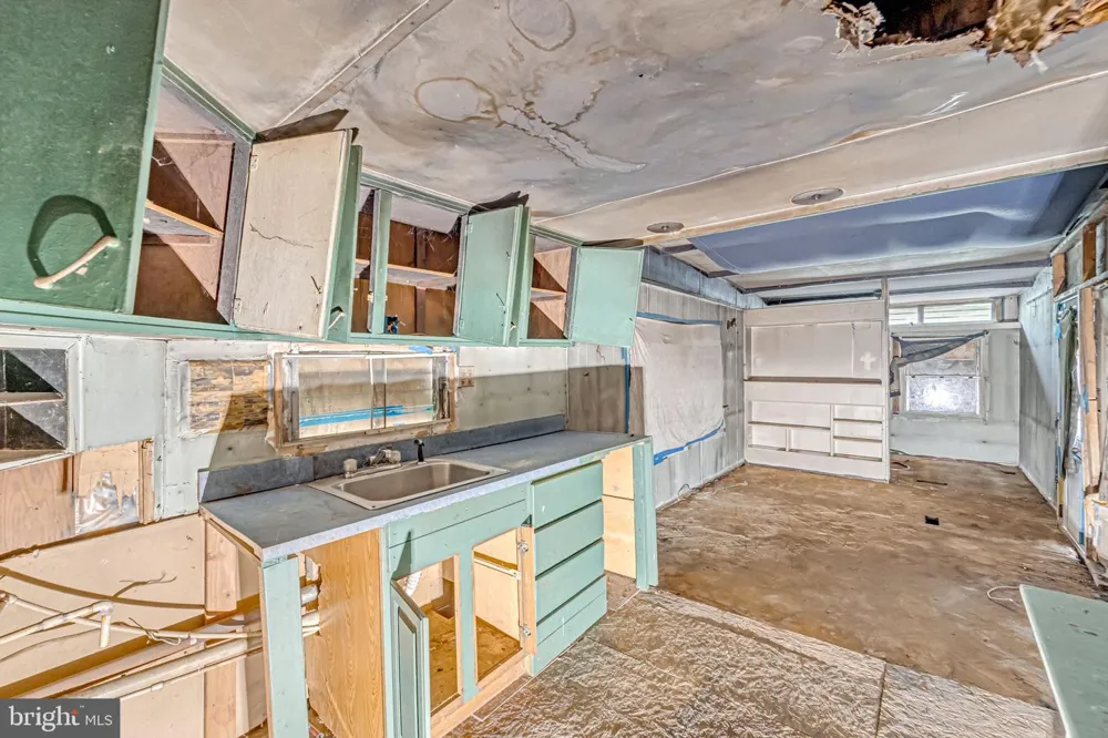 411 CHERRY ROAD Millville, NJ 08332