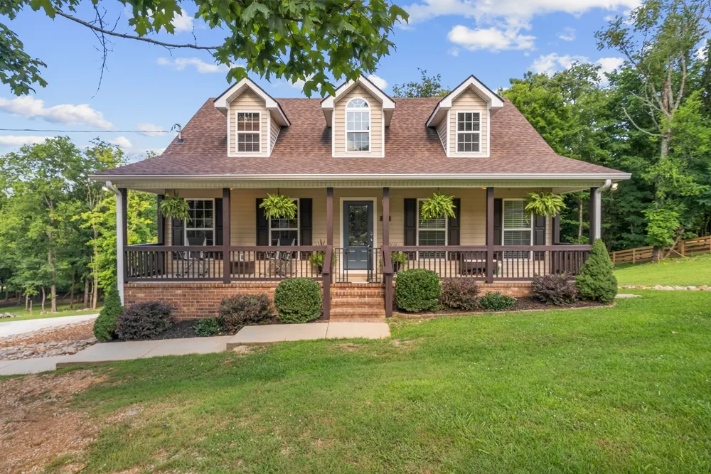 541 Skyline Dr S Lewisburg, TN 37091