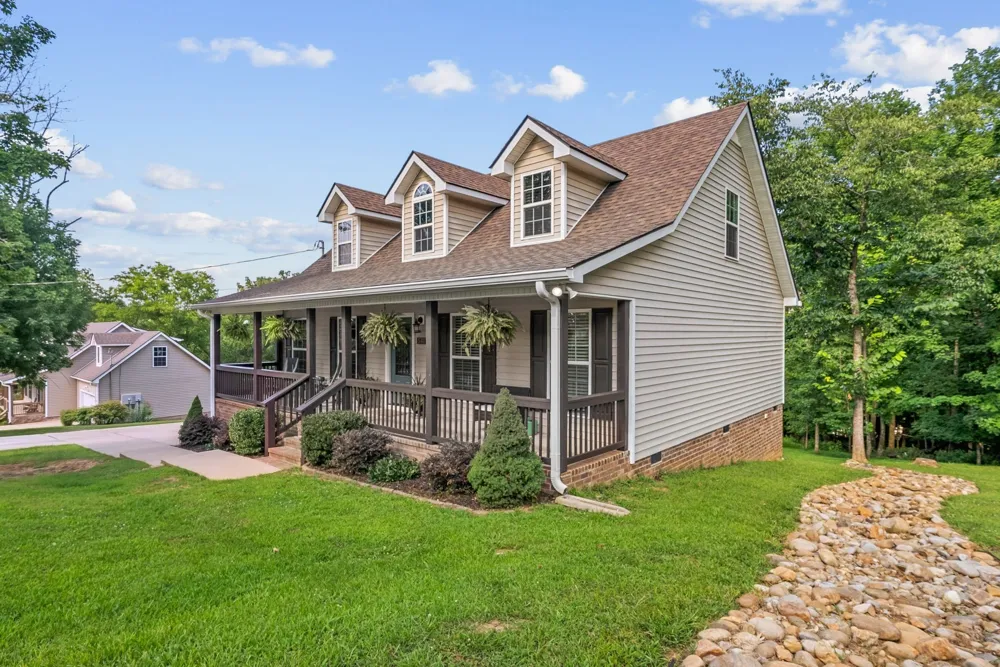 541 Skyline Dr S Lewisburg, TN 37091