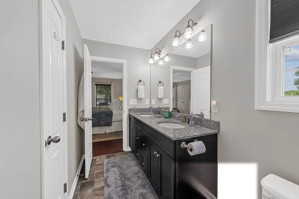 541 Skyline Dr S Lewisburg, TN 37091