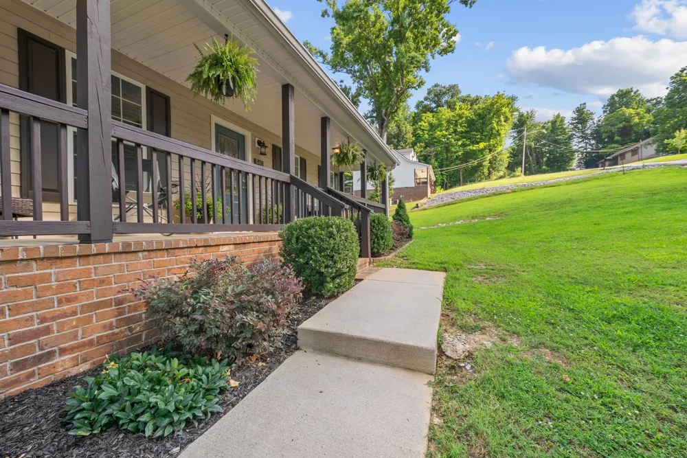 541 Skyline Dr S Lewisburg, TN 37091