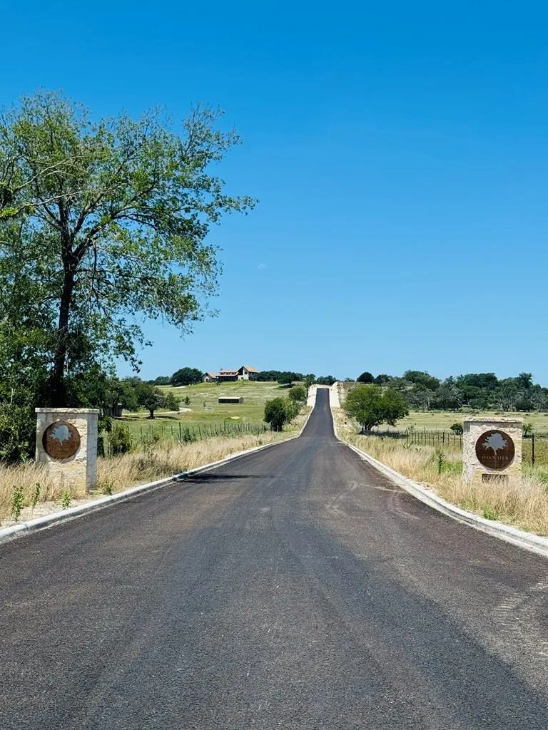 3 Oakwater Drive Fredericksburg, TX 78624