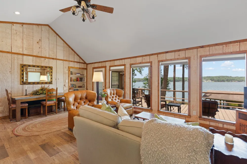400 Windy Point Drive Mount Vernon, TX 75457