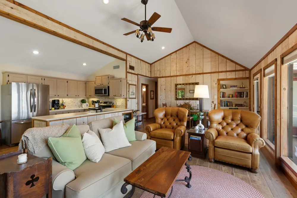 400 Windy Point Drive Mount Vernon, TX 75457