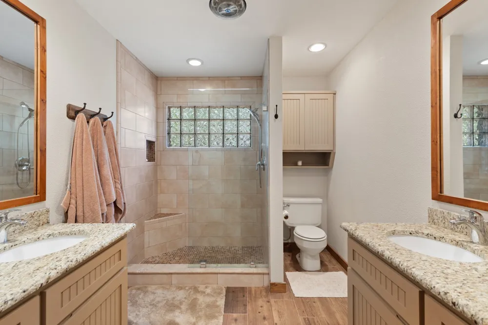 400 Windy Point Drive Mount Vernon, TX 75457