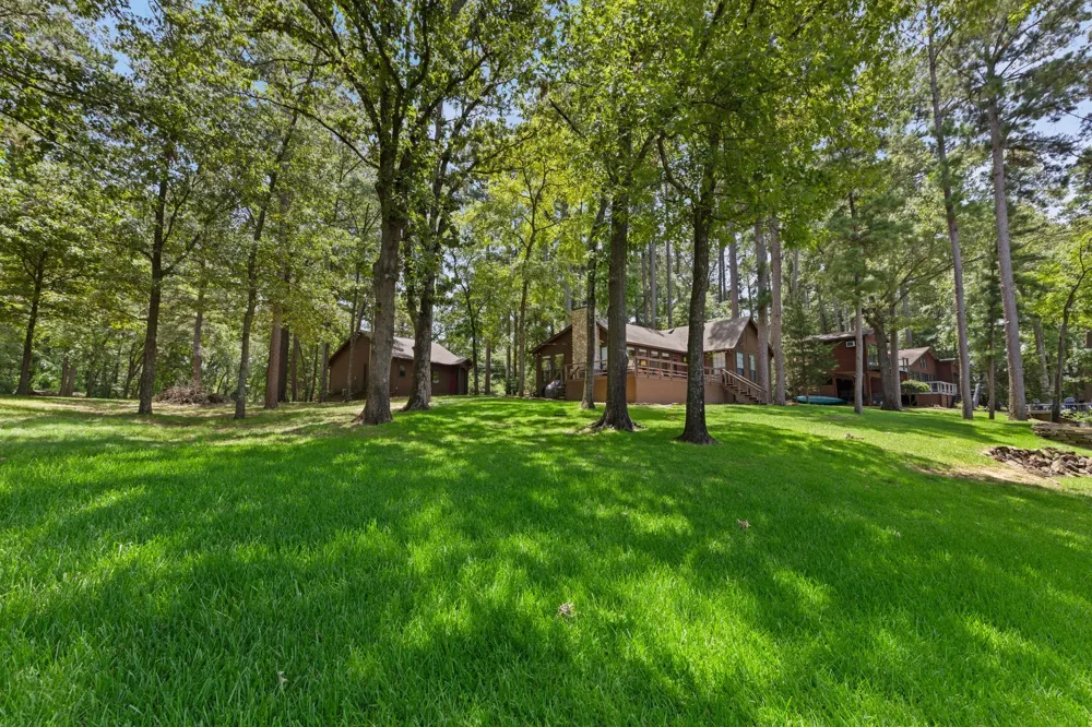 400 Windy Point Drive Mount Vernon, TX 75457