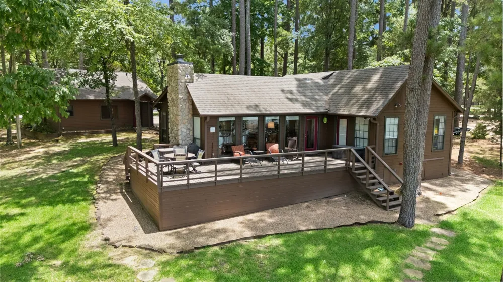 400 Windy Point Drive Mount Vernon, TX 75457