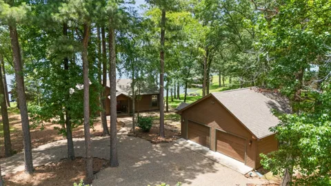 400 Windy Point Drive