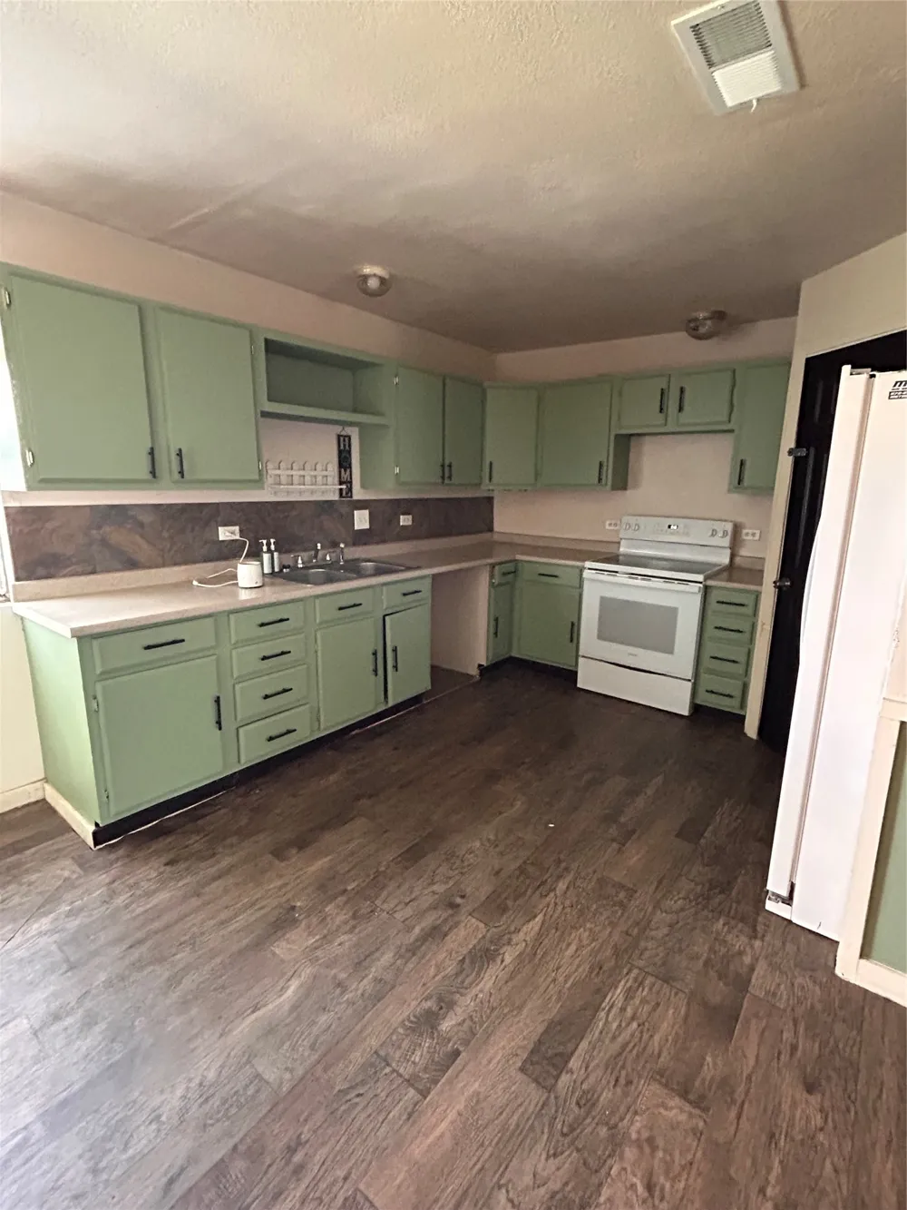 130 CR 3821 Wills Point, TX 75169