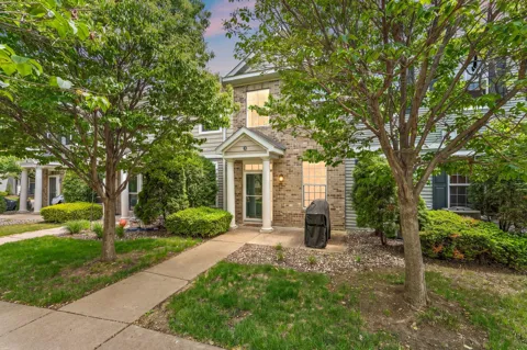 1610 Woodlynn Avenue #3