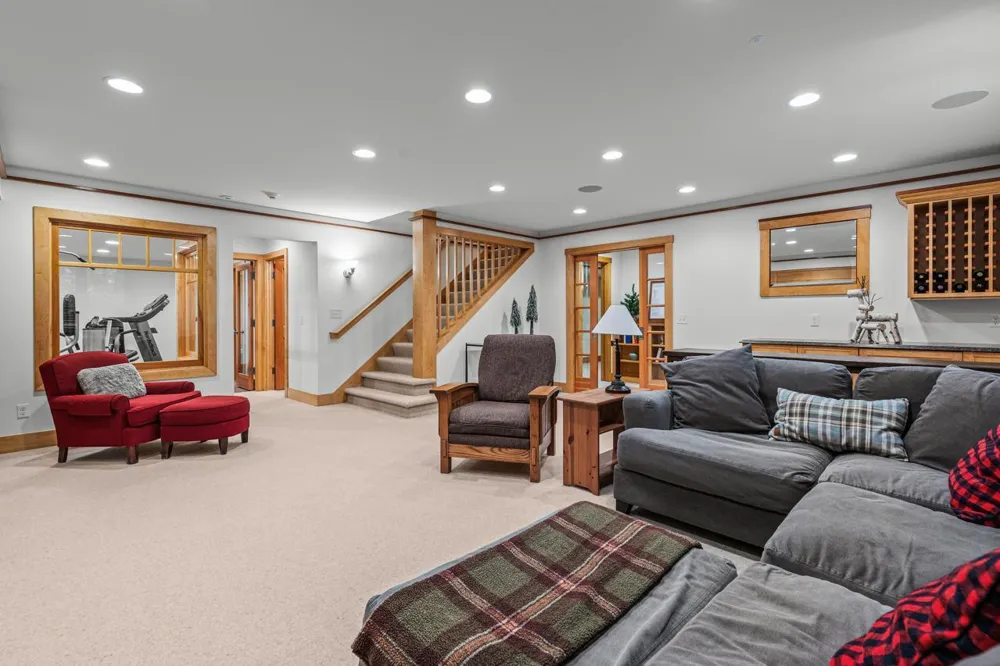 5955 Maple Forest Minnetrista, MN 55364