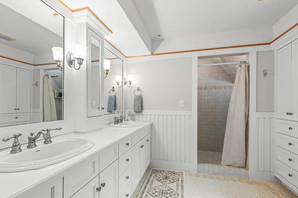 5955 Maple Forest Minnetrista, MN 55364