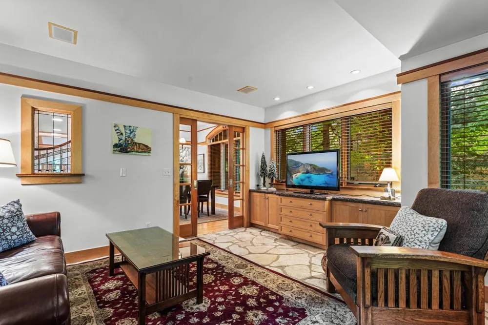 5955 Maple Forest Minnetrista, MN 55364