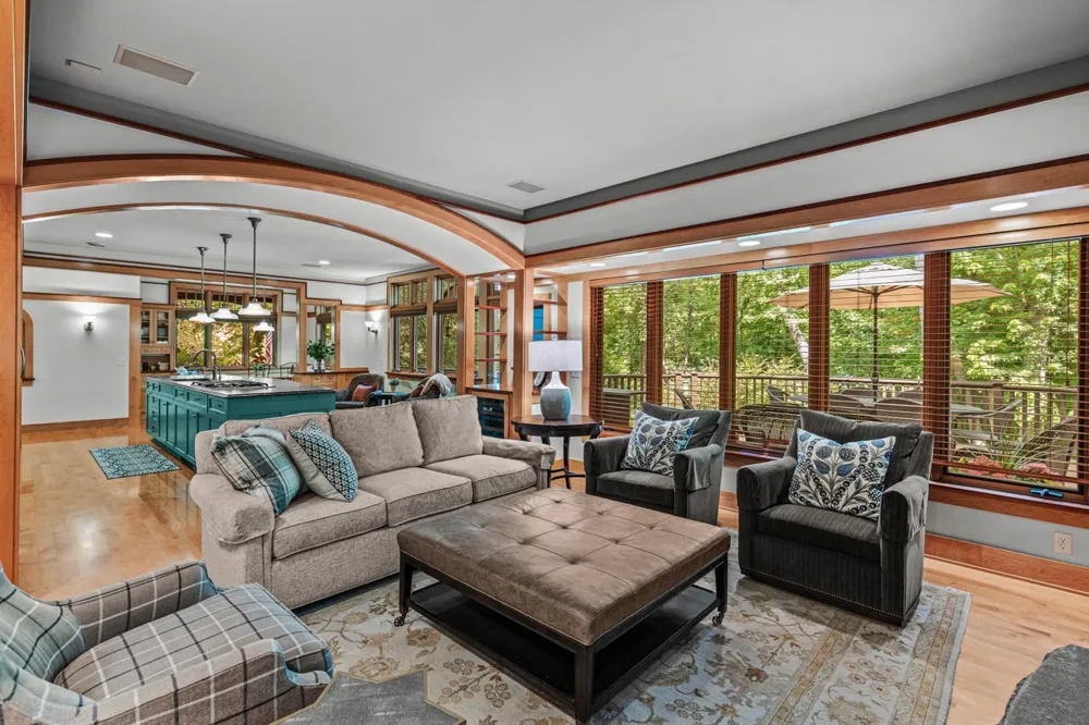 5955 Maple Forest Minnetrista, MN 55364