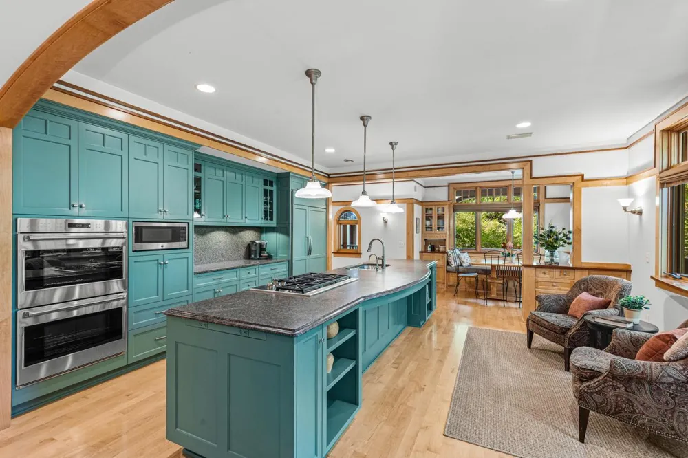 5955 Maple Forest Minnetrista, MN 55364