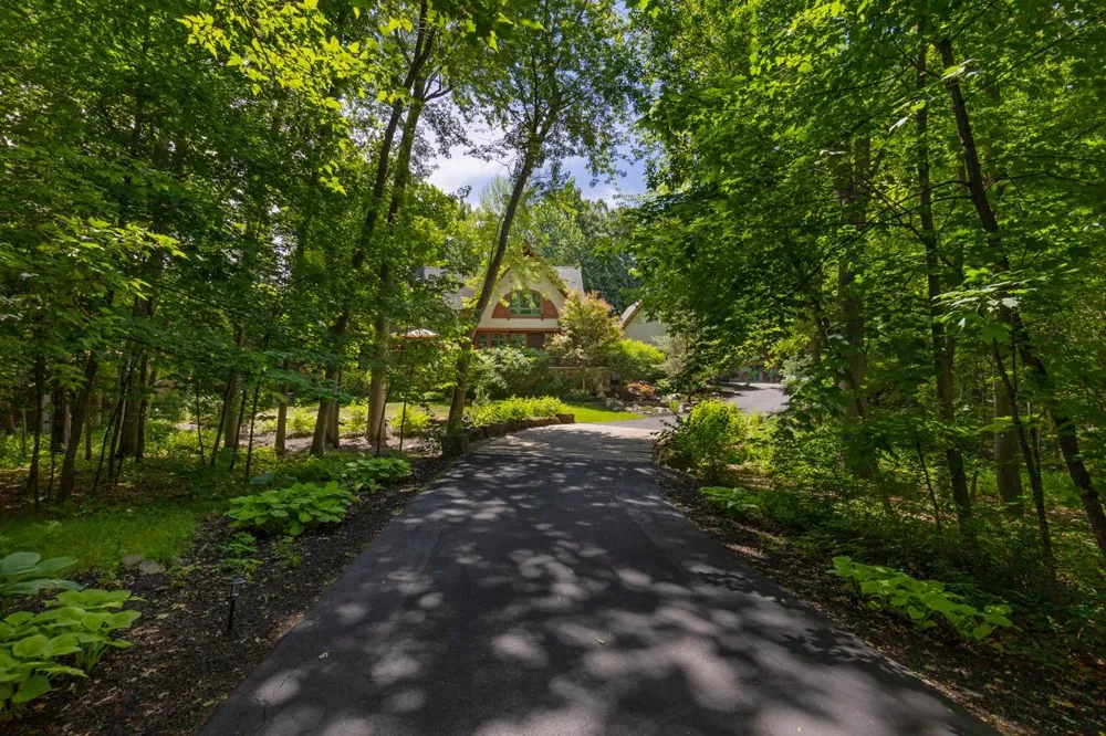 5955 Maple Forest Minnetrista, MN 55364