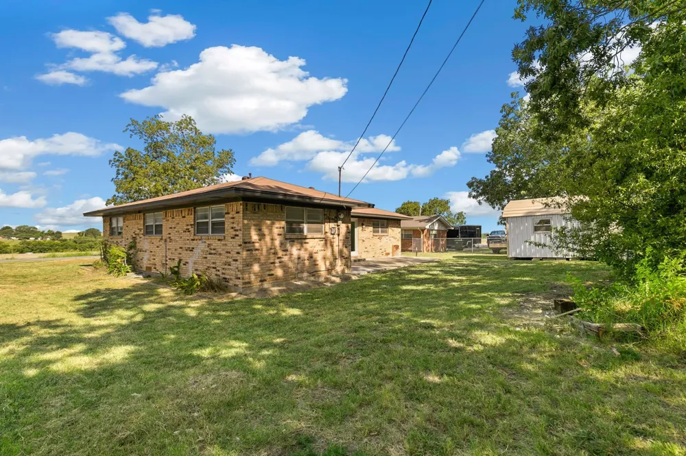609 S Farmington Road Howe, TX 75459