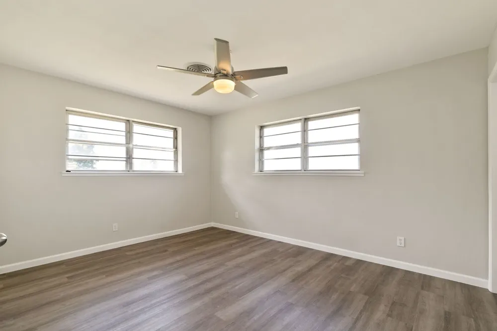 609 S Farmington Road Howe, TX 75459