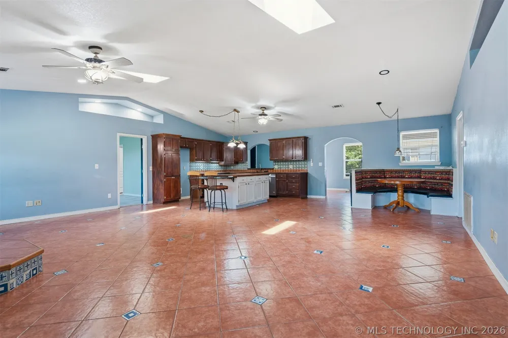 3670 Sleepy Hollow Road Sulphur, OK 73086