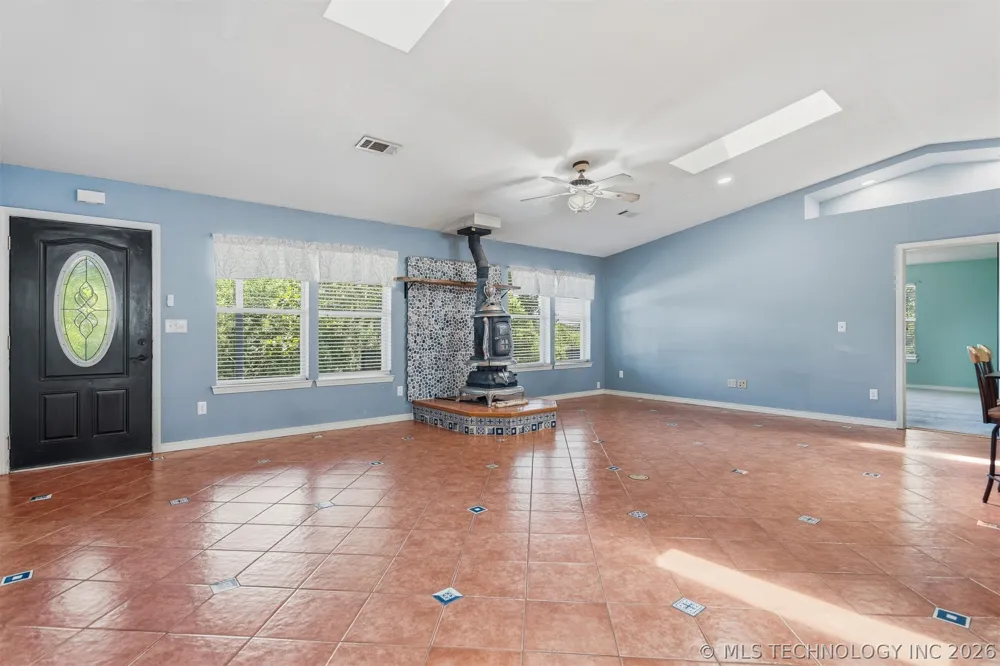 3670 Sleepy Hollow Road Sulphur, OK 73086