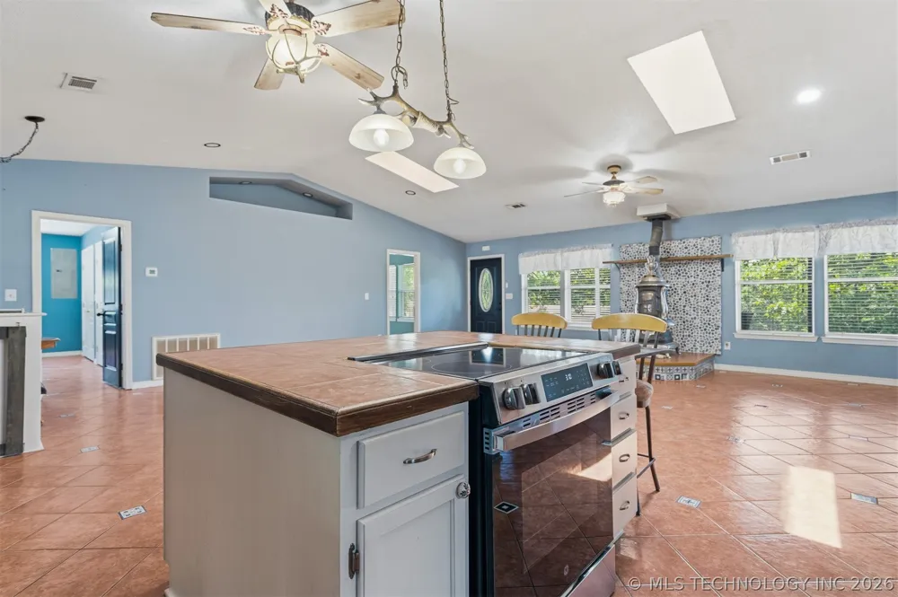 3670 Sleepy Hollow Road Sulphur, OK 73086