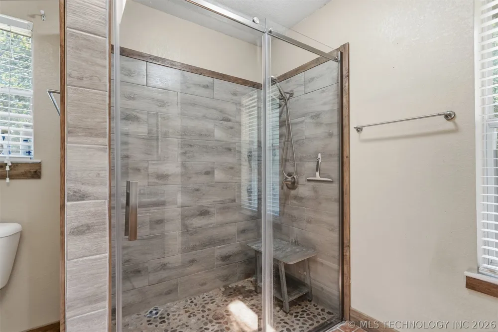 3670 Sleepy Hollow Road Sulphur, OK 73086