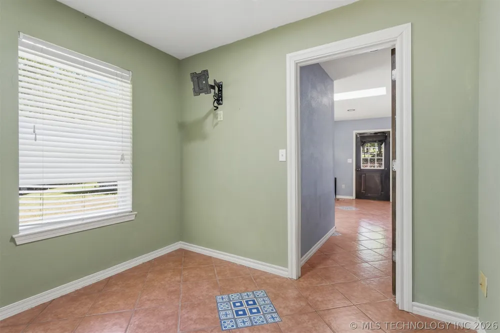3670 Sleepy Hollow Road Sulphur, OK 73086