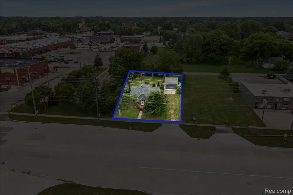 33065 Garfield Road Fraser City, MI 48026