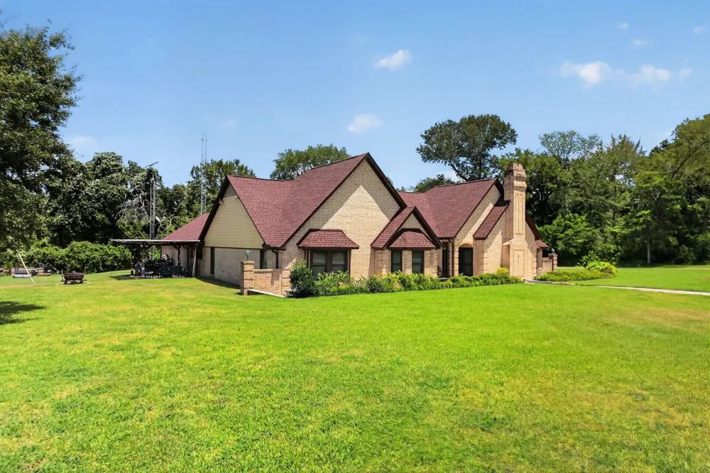 1950 Country Club Road Brenham, TX 77833