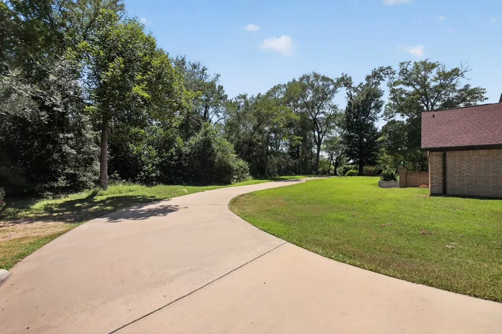 1950 Country Club Road Brenham, TX 77833