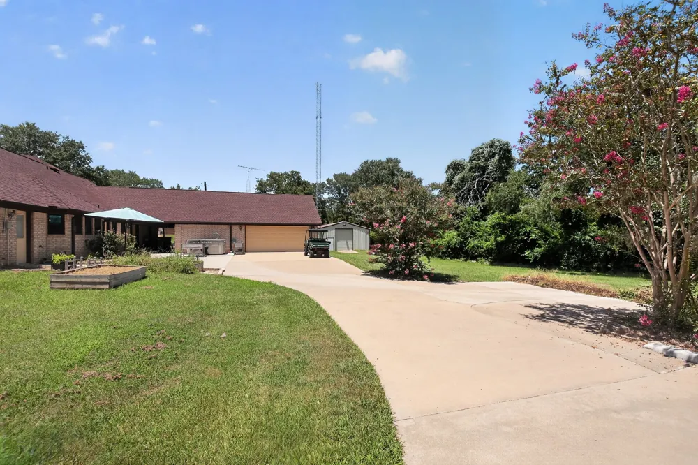 1950 Country Club Road Brenham, TX 77833