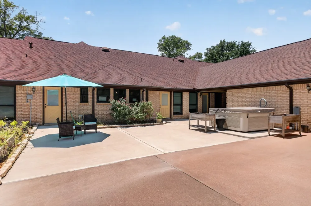 1950 Country Club Road Brenham, TX 77833