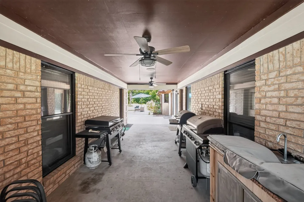 1950 Country Club Road Brenham, TX 77833