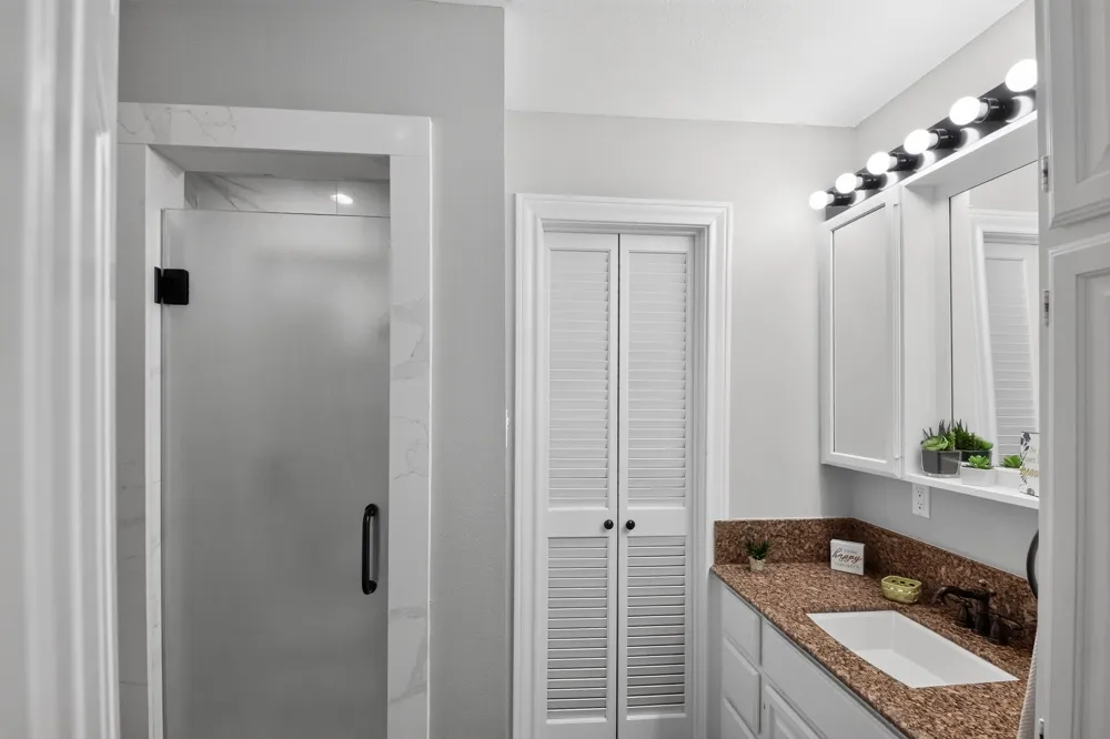 1950 Country Club Road Brenham, TX 77833