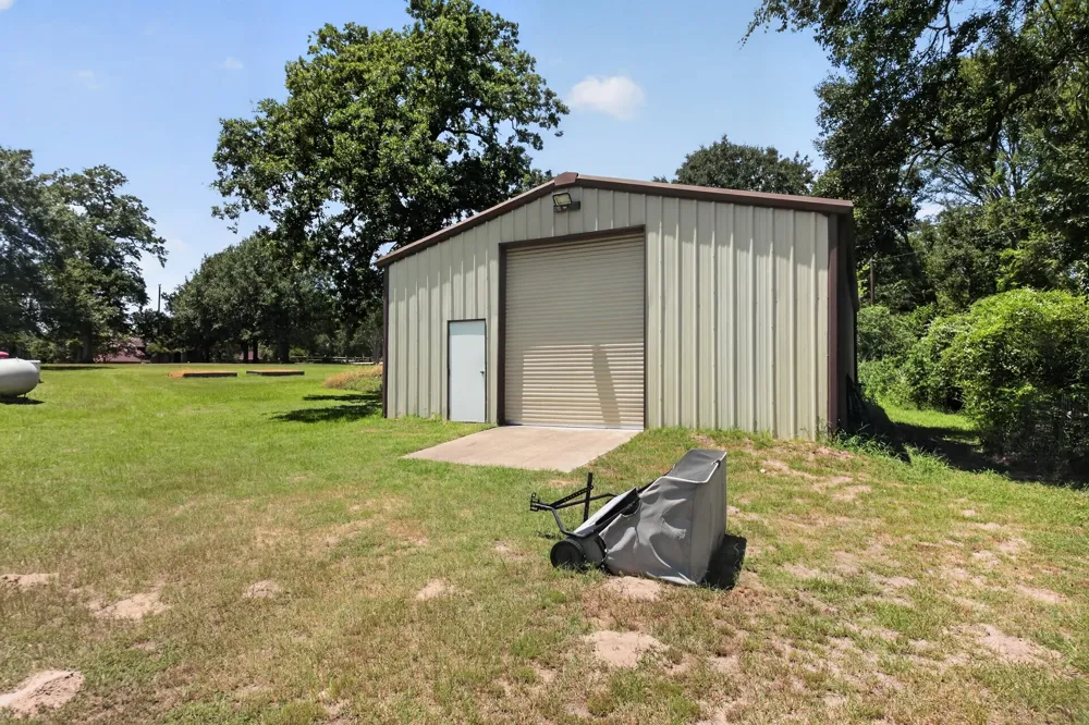 1950 Country Club Road Brenham, TX 77833