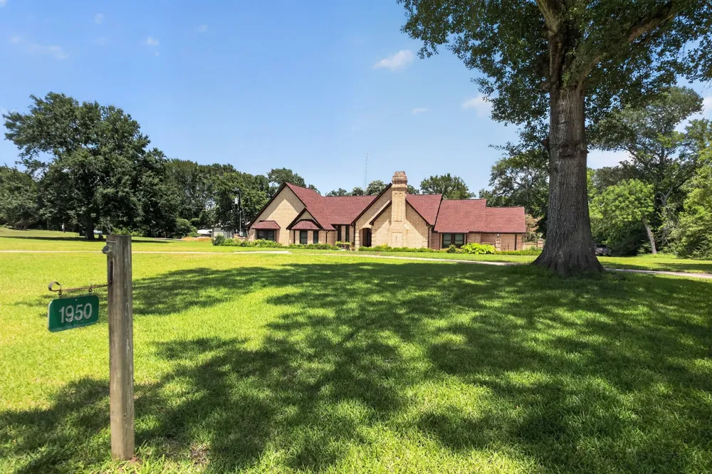 1950 Country Club Road Brenham, TX 77833