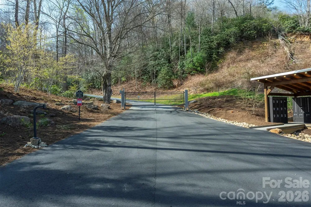 1279 Arborcrest Way #38 Swannanoa, NC 28778