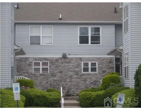 316 VENTNOR COURT