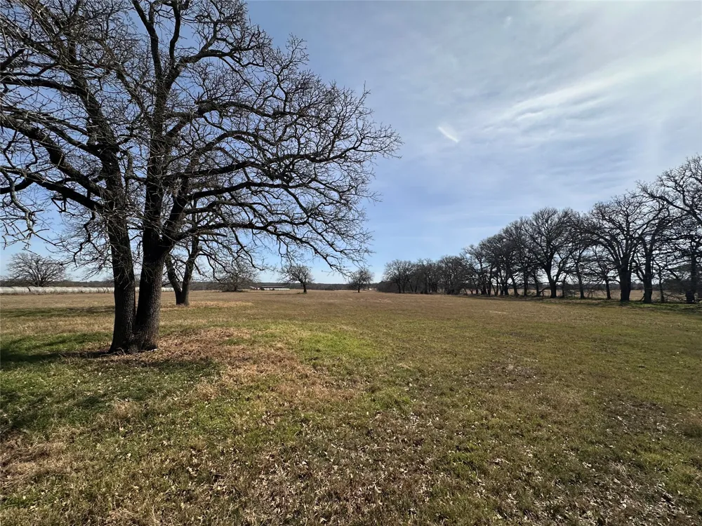 14 HCR 1431 Covington, TX 76636