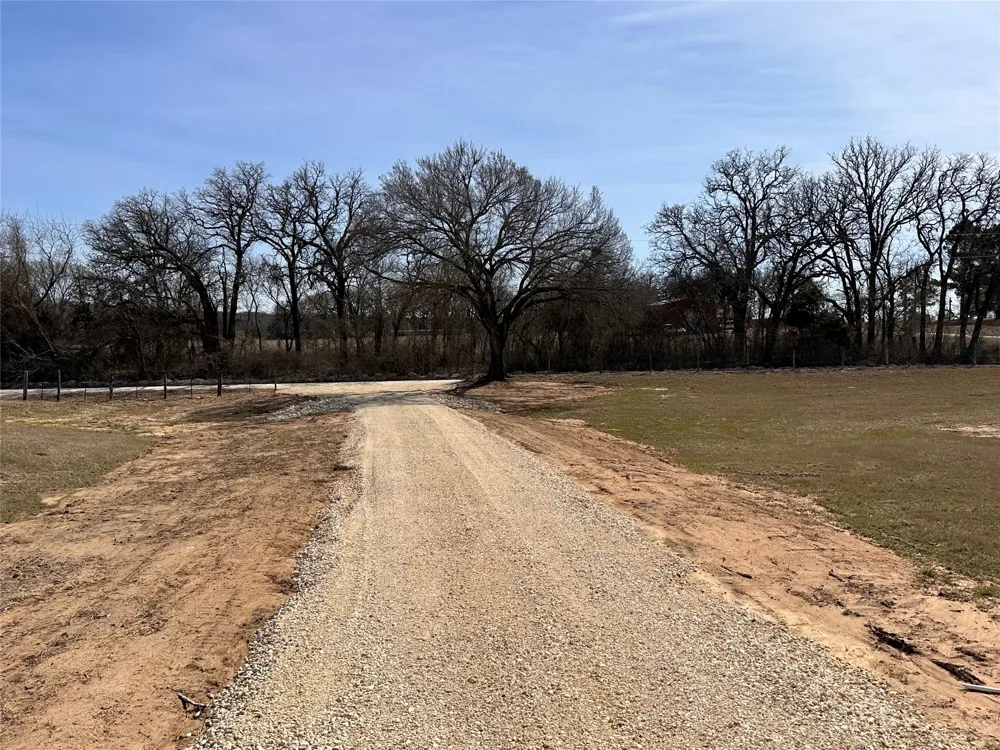 14 HCR 1431 Covington, TX 76636